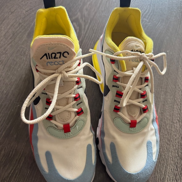Nike Air Max 270 React Women’s Sneakers - Size 8 - Picture 2 of 9